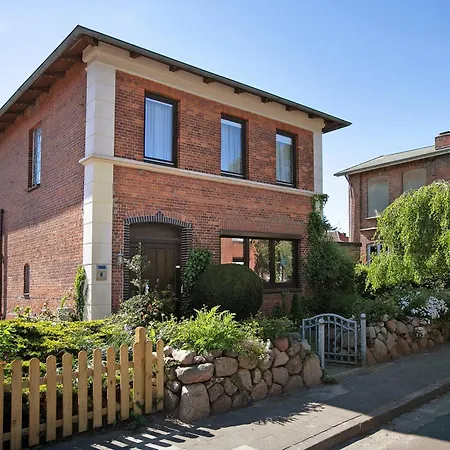 Kleine Ferienvilla בית נופש Wesselburen